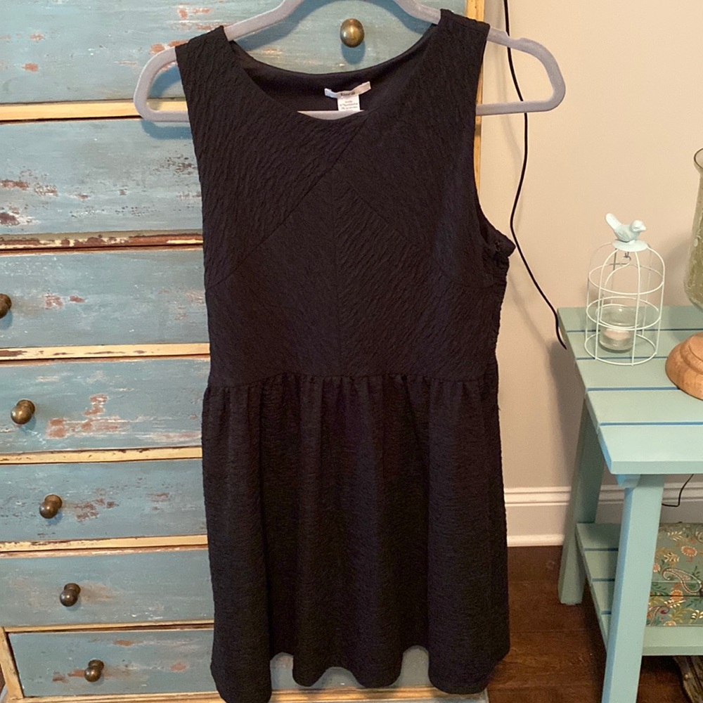 Bar III sz Med black sleeveless lined dress w/side zipper
